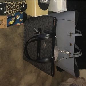 Coach Tote Signature Style Purse